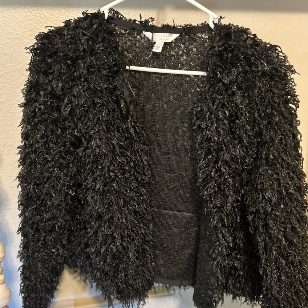 Black fuzzy top